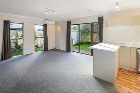 Photo of property in 7/103 Rongotai Road, Kilbirnie, Wellington, 6022