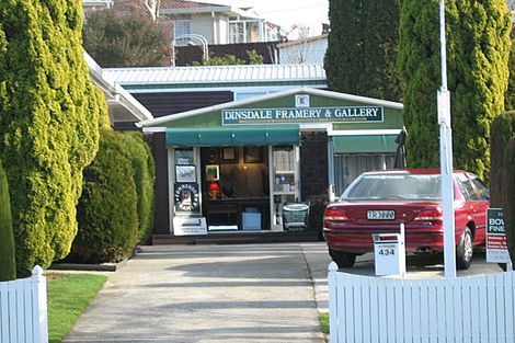 Photo of property in 434 Kahikatea Drive, Dinsdale, Hamilton, 3204