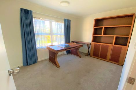 Photo of property in 78 Glenmore Road, Sunnyhills, Auckland, 2010