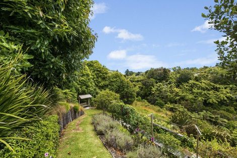 Photo of property in 203 Heta Road, Merrilands, New Plymouth, 4312