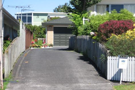 Photo of property in 5a Kokiri Street, Te Atatu South, Auckland, 0610