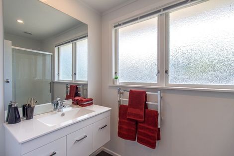 Photo of property in 5 Homedale Street, Pukehangi, Rotorua, 3015