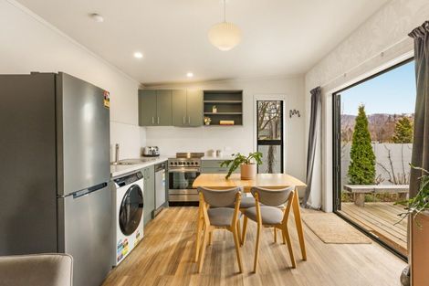 Photo of property in 60 Neplusultra Street, Cromwell, 9310