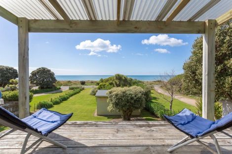Photo of property in 275 Mataikona Road, Mataikona, Tinui, 5889