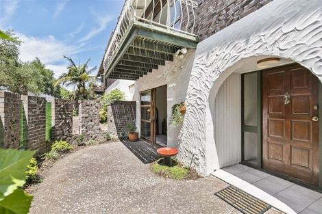 Photo of property in 2/23 Beach Road, Castor Bay, Auckland, 0620