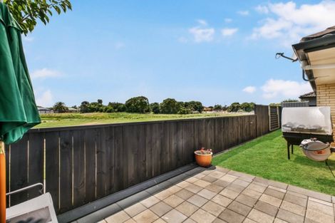 Photo of property in 10 Carrington Drive, Papamoa Beach, Papamoa, 3118