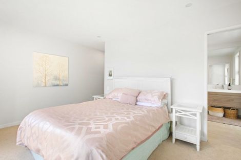 Photo of property in 72 Penetaka Heights, Pyes Pa, Tauranga, 3112