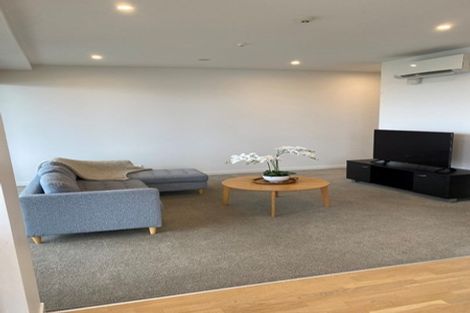 Photo of property in 205/8a Lake Pupuke Drive, Takapuna, Auckland, 0622