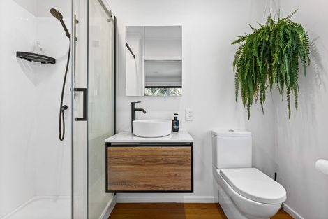 Photo of property in 36 Totara Road, Te Atatu Peninsula, Auckland, 0610