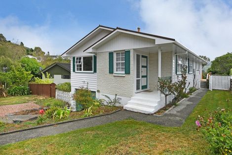 Photo of property in 62 Sunbrae Drive, Silverstream, Upper Hutt, 5019