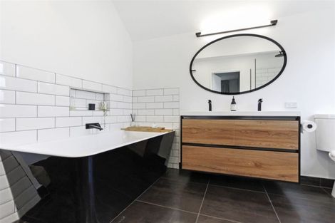 Photo of property in 70c Clyde Road, Ilam, Christchurch, 8041