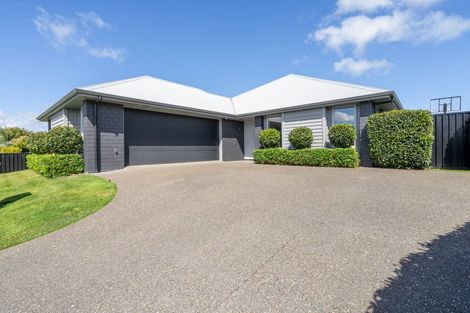 Photo of property in 25 Northside Drive, Waikiwi, Invercargill, 9810