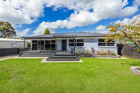 Photo of property in 6 Lucas Place, Weymouth, Auckland, 2103