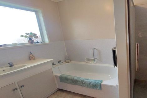 Photo of property in 35 Western Road, Bellevue, Tauranga, 3110