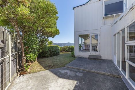 Photo of property in 115 Akaroa Drive, Maupuia, Wellington, 6022