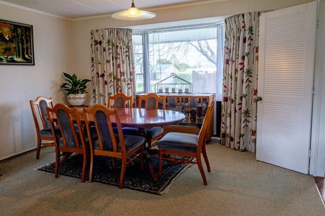 Photo of property in 24 Cedar Crescent, Feilding, 4702