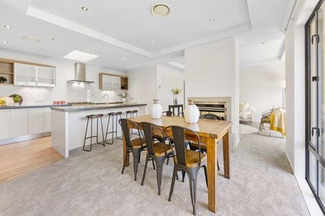 Photo of property in 19 Sovereign Gardens, Halswell, Christchurch, 8025