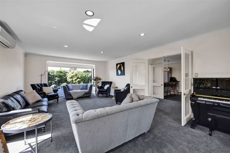 Photo of property in 11 Erin Street, Hawera, 4610