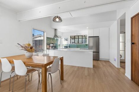 Photo of property in 46 Lee Street, Te Puke, 3119