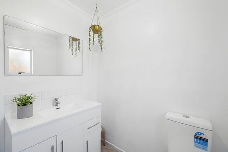Photo of property in 31 Hutchins Street, Waitara, 4320