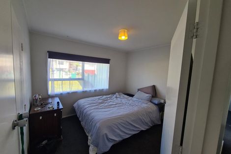 Photo of property in 48 Baylands Drive, Newlands, Wellington, 6037