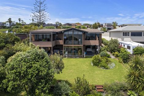 Photo of property in 60 Pacific Parade, Army Bay, Whangaparaoa, 0930