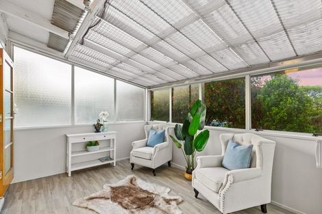 Photo of property in 18 Waimumu Road, Massey, Auckland, 0614