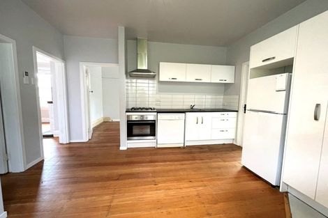 Photo of property in 57 Fitzroy Road, Fitzroy, New Plymouth, 4312