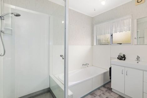 Photo of property in 2 Gordon Street, Avalon, Lower Hutt, 5011