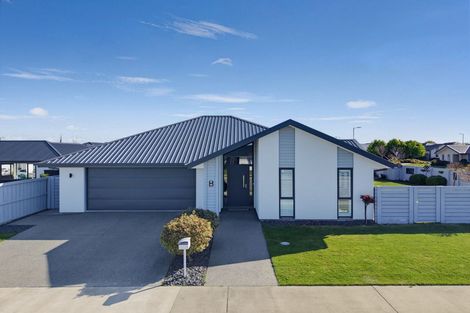 Photo of property in 40 Macphail Avenue, Rangiora, 7400
