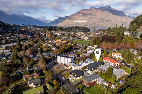Photo of property in 32 Fryer Street, Queenstown, 9300