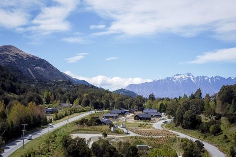 Photo of property in 27 Peregrine Falcon Road, Mount Creighton, Queenstown, 9371