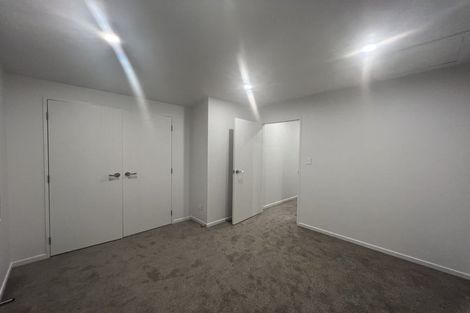 Photo of property in 1/82 Rosewarne Crescent, Glendene, Auckland, 0602