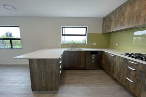 Photo of property in 26a Reeves Road, Pakuranga, Auckland, 2010