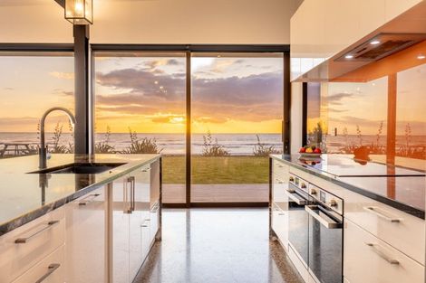 Photo of property in 257 Rosetta Road, Raumati Beach, Paraparaumu, 5032