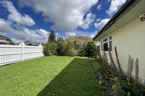 Photo of property in 2/5 Quebec Road, Milford, Auckland, 0620