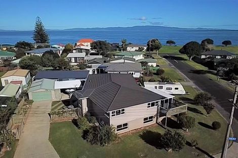 Photo of property in 39 West Crescent, Te Puru, Thames, 3575
