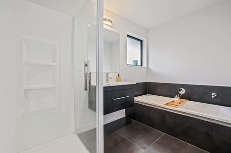 Photo of property in 15 Guyon Street, Marshland, Christchurch, 8083