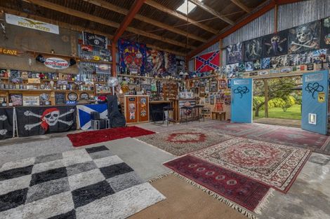 Photo of property in 154 Main Road, Levin, 5510