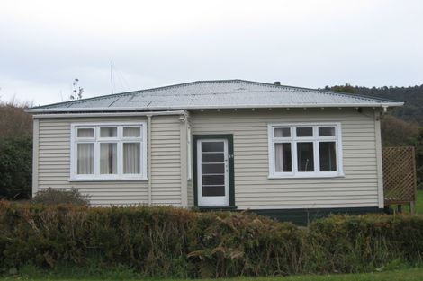 Photo of property in 27 Ranfurly Street, Runanga, 7803