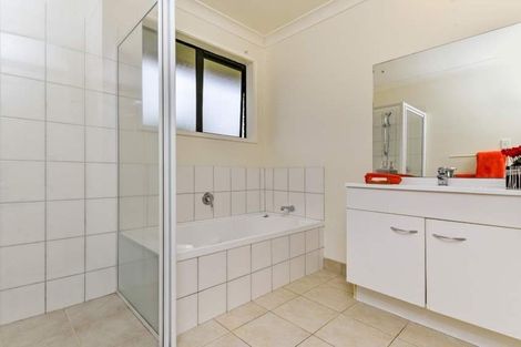 Photo of property in 28c Bass Road, Albany, Auckland, 0632