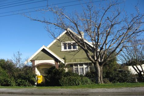 Photo of property in 210 Park Street, Winton, 9720