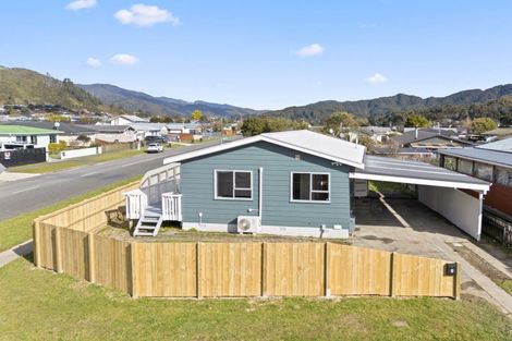 Photo of property in 1 Weymouth Grove, Wainuiomata, Lower Hutt, 5014