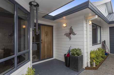 Photo of property in 3 Village Park Drive, Welcome Bay, Tauranga, 3112