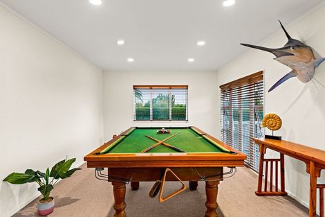 Photo of property in 9 Chorley Avenue, Massey, Auckland, 0614