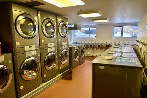 Photo of property in 240 Taranaki Street, Mount Cook, Wellington, 6011