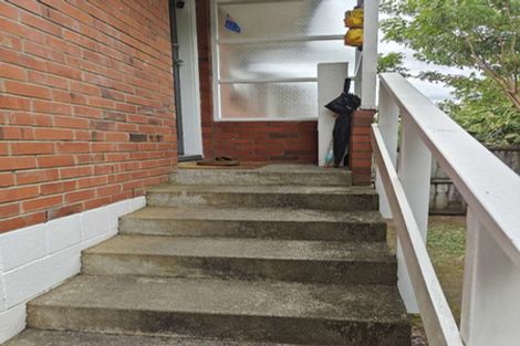 Photo of property in 4/18 Evelyn Place, Hillcrest, Auckland, 0627