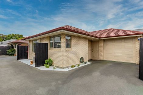 Photo of property in 2/19 Orontes Street, Shirley, Christchurch, 8013