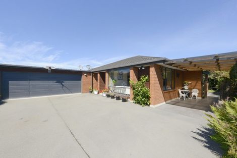 Photo of property in 2/82 Middleton Road, Upper Riccarton, Christchurch, 8041