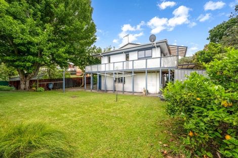 Photo of property in 58b Mirrabooka Avenue, Botany Downs, Auckland, 2010